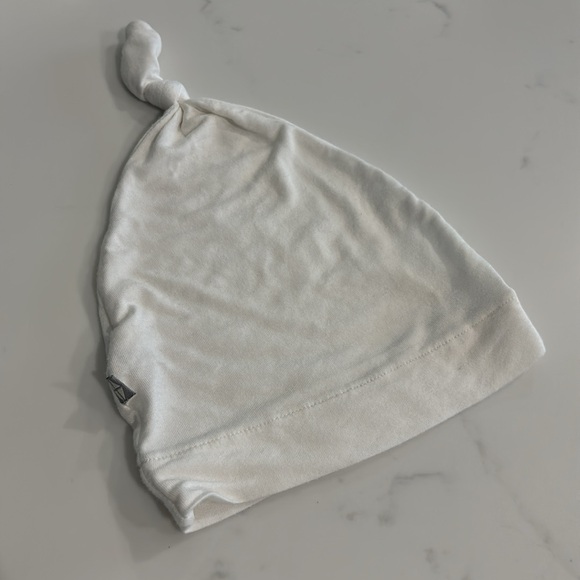 Bundle of 3-6M Kyte Hats - Picture 4 of 4